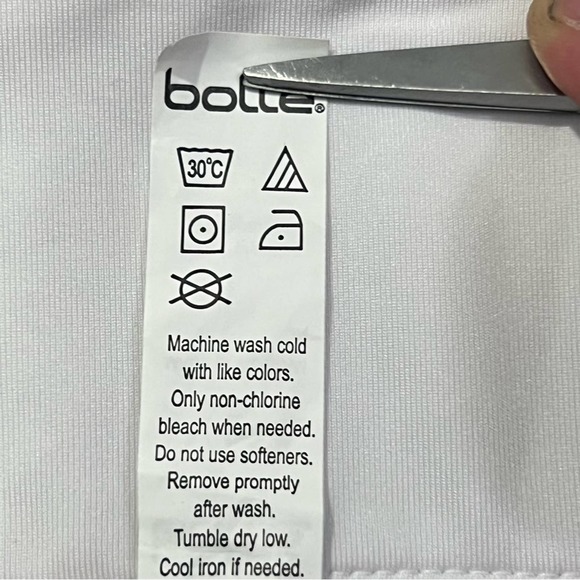 Bolle Athletic Skirt Shorts Women’s Large White High Performance Tennis Golf New - Picture 10 of 14